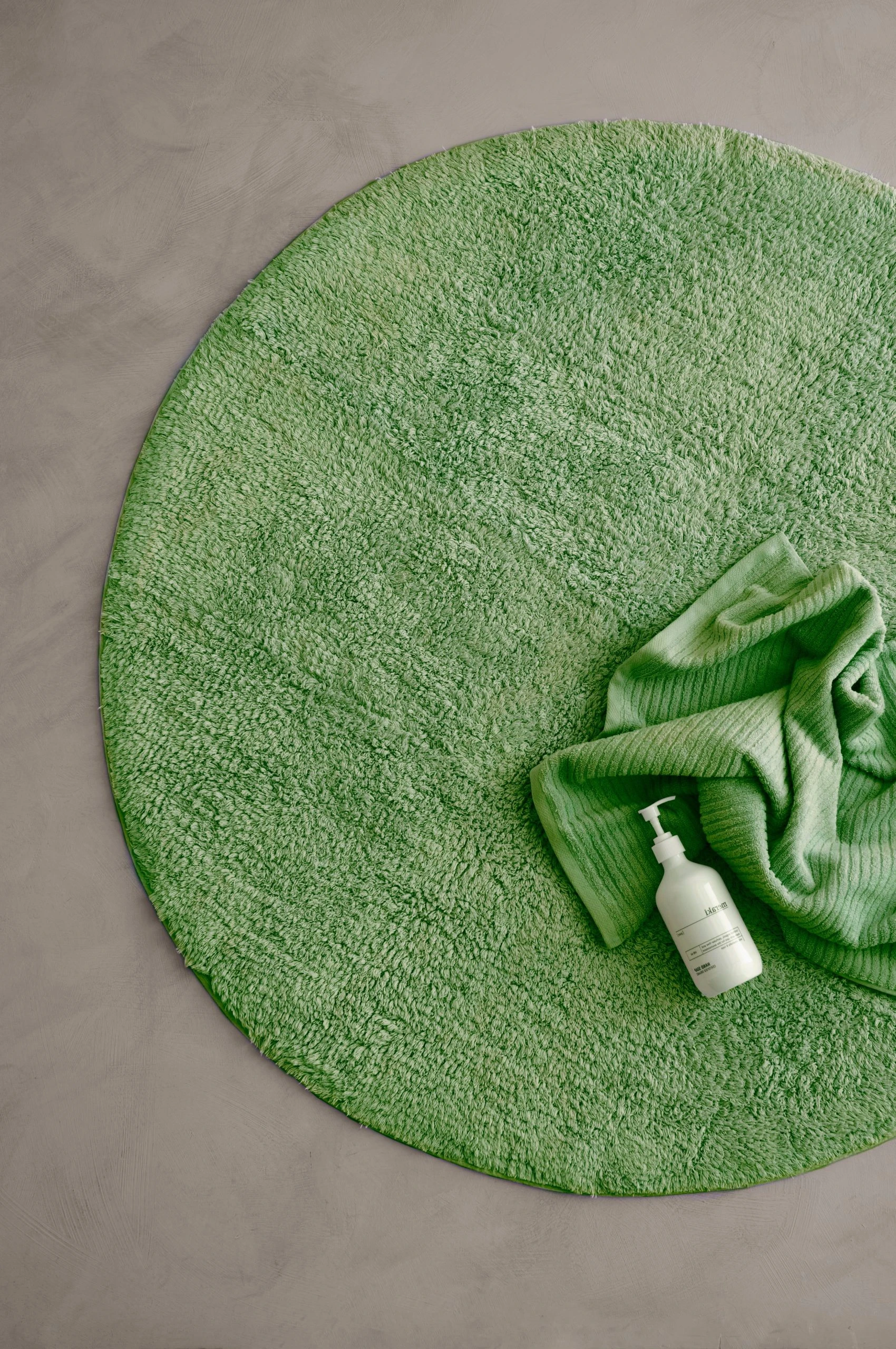 Badrumsmatta Ingela Ø 120 cm Ellos Badrumsmatta Ingela Ø 120 Cm -Himla ONLINE ell 1517382 12 Fm M0075873 scaled