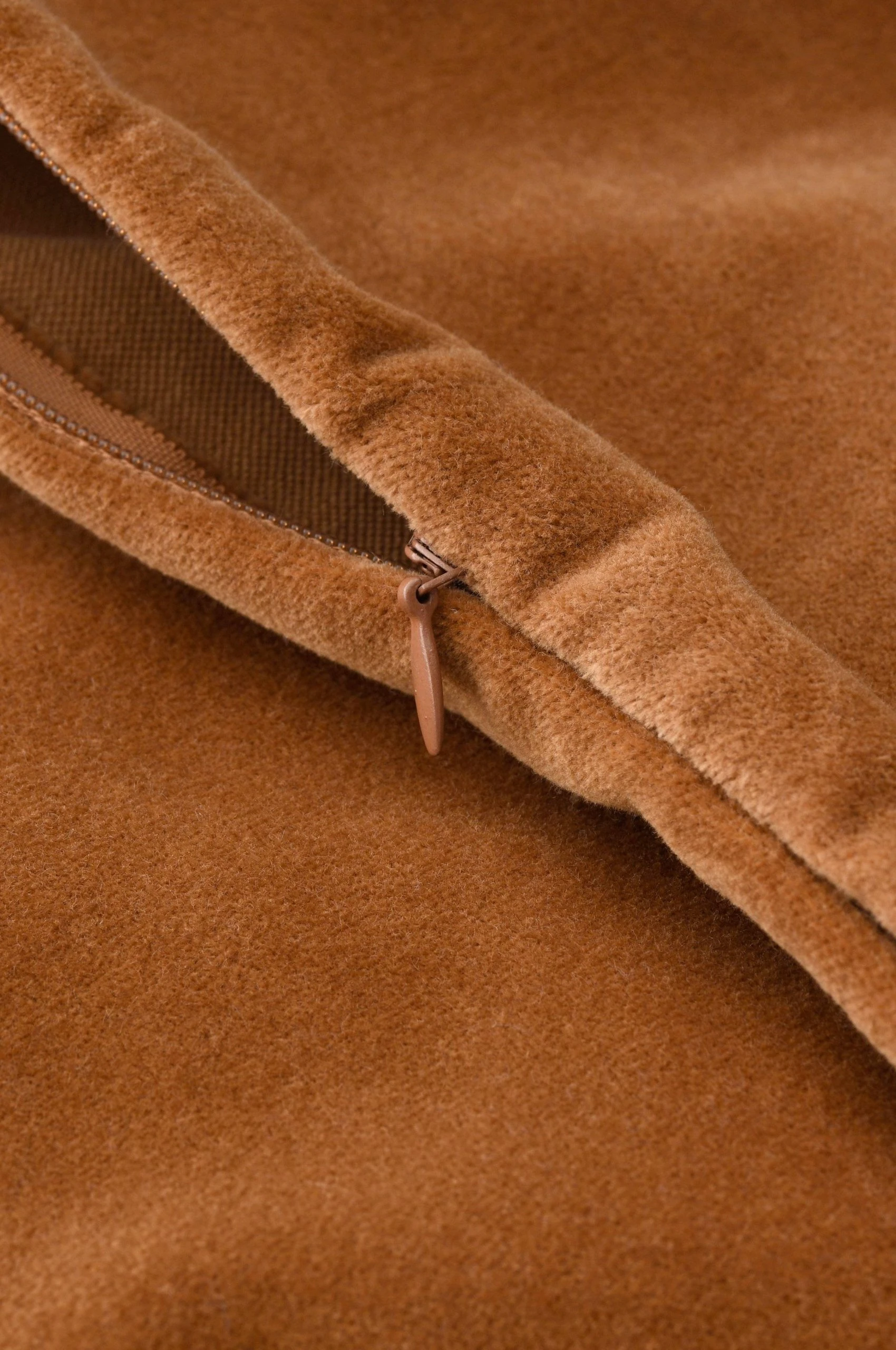 Kuddfodral Celina i sammet 50x50 cm Ellos Kuddfodral Celina I Sammet 50x50 Cm -Himla ONLINE ell 1573251 41 De 01 scaled