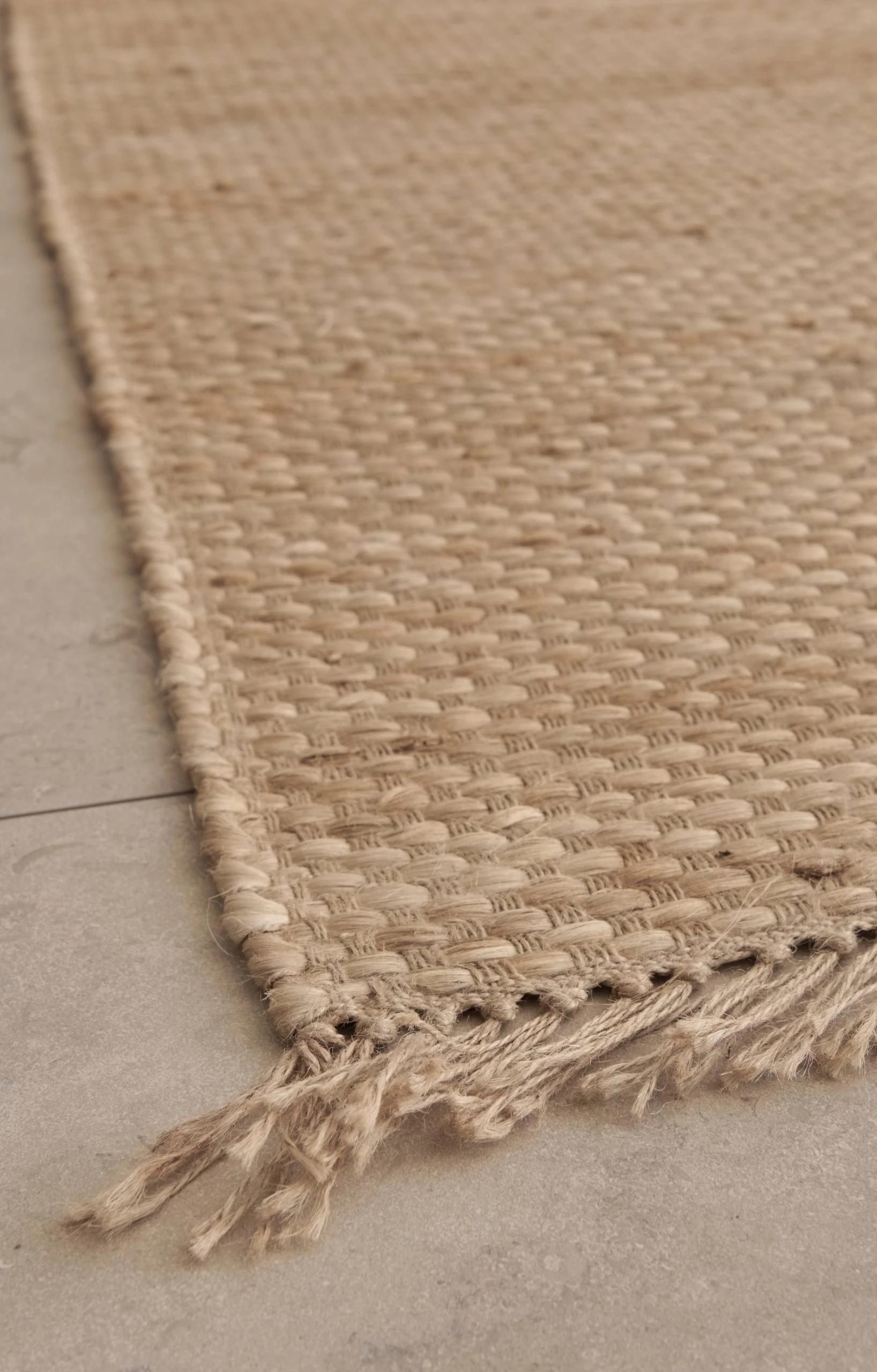 Ellos Jutematta Arona - Bild 4