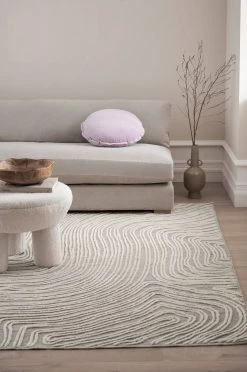 Ellos Ullmatta Carezza