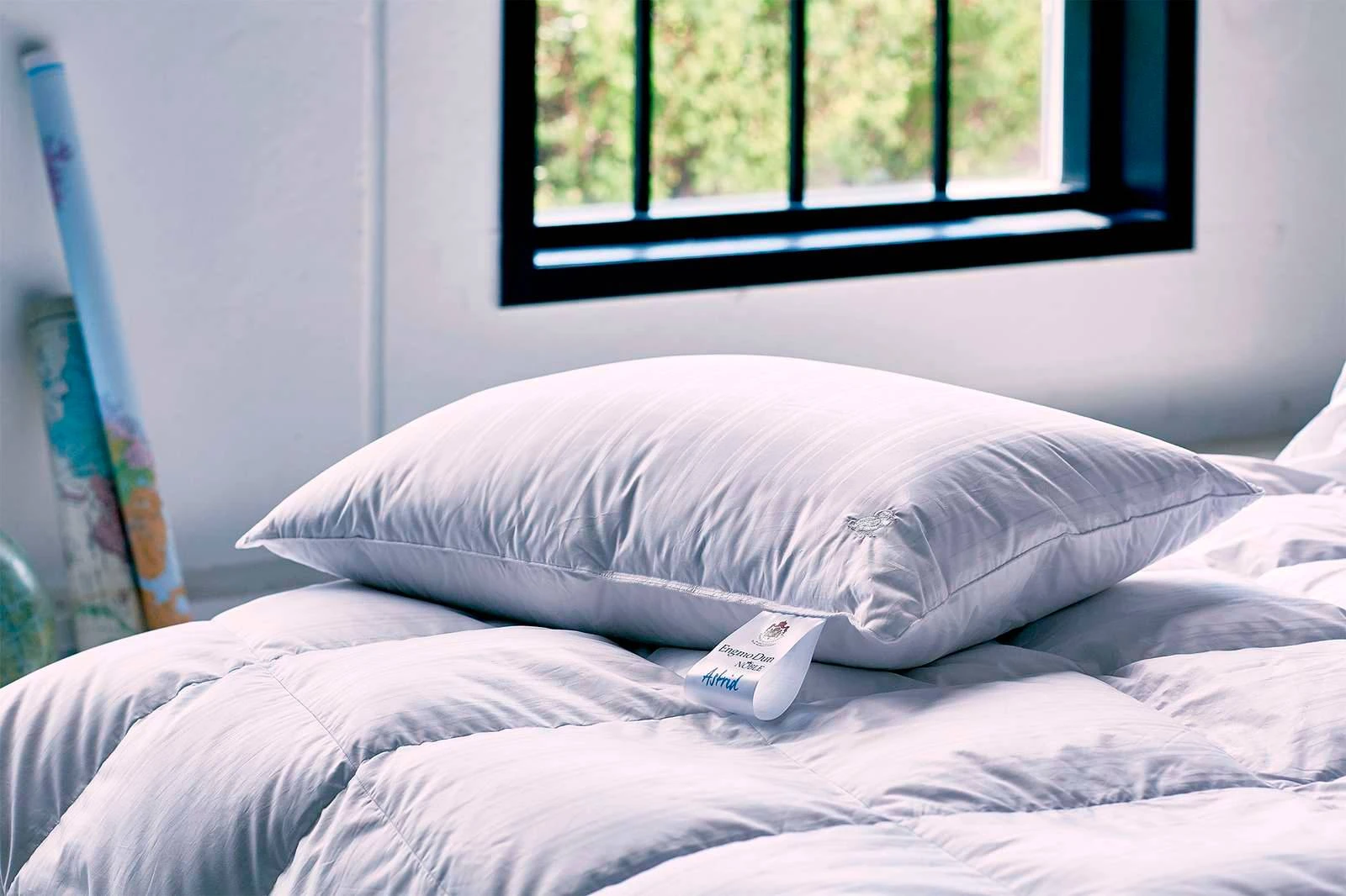 Astrid mjuk & låg EngmoDun Astrid Mjuk & Låg -Himla ONLINE ell 1700744 01 Bs